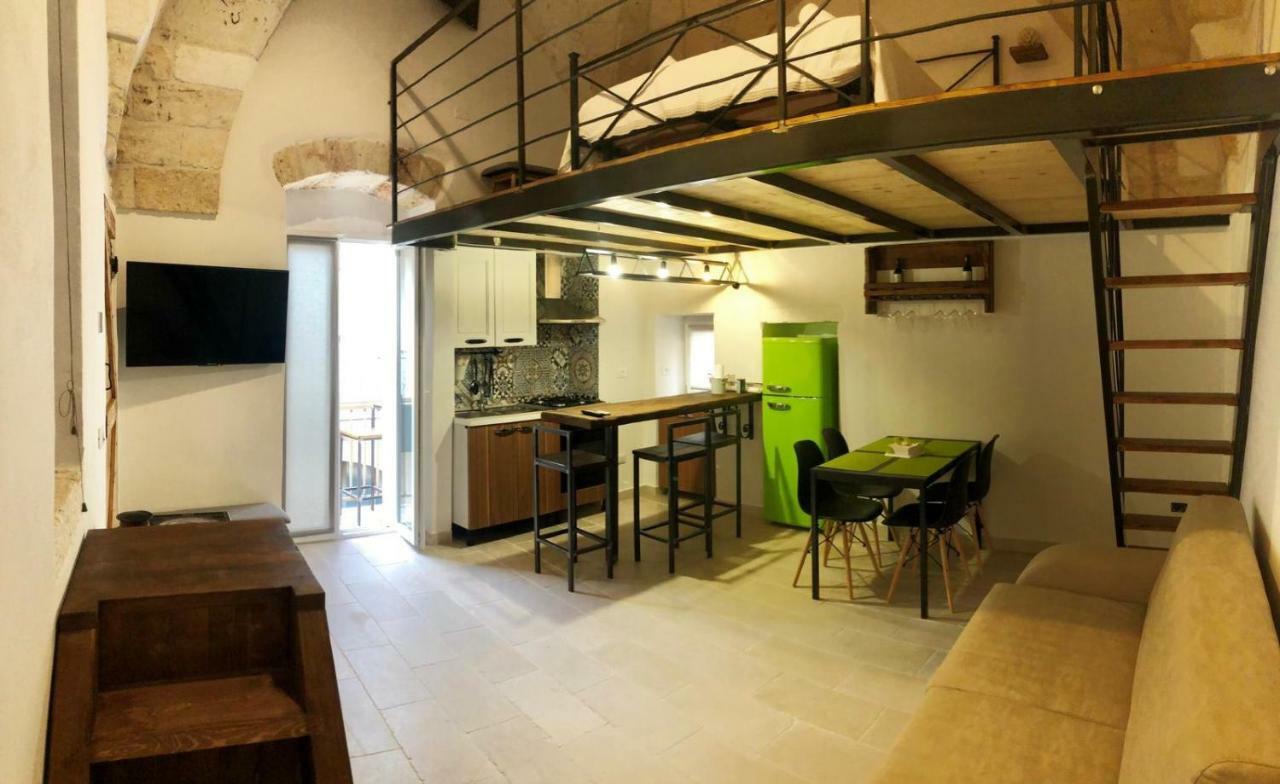 Dimora D'Errico - Monolocale Nel Centro Storico Apartment Carovigno Exterior photo